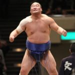 弱気の時の速攻解決法は、全身筋肉へのパワー全開！高見盛のロボコップ法を見習え！